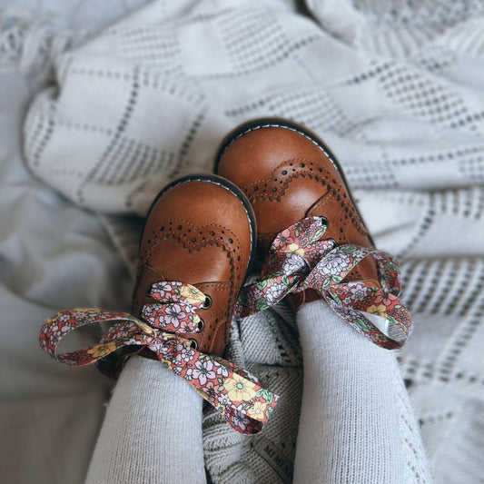 Lace Brogue Shoes - Tan