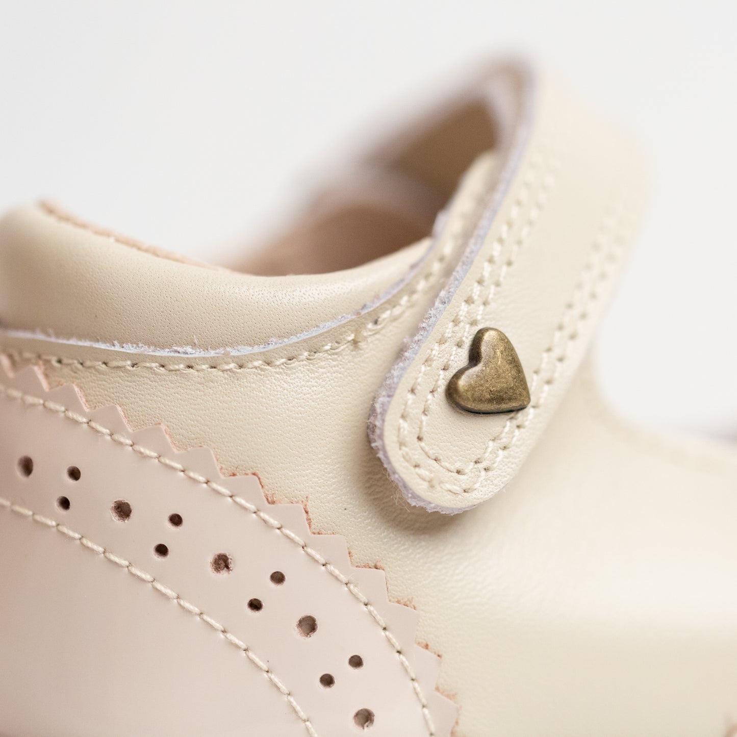 Brogue Mary Janes - Nude