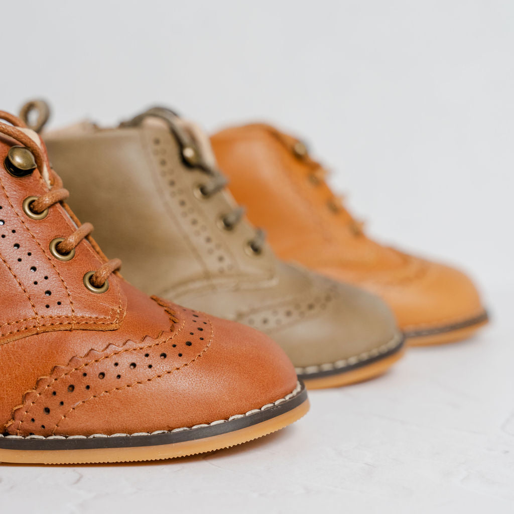 Brogue Boots - Tan